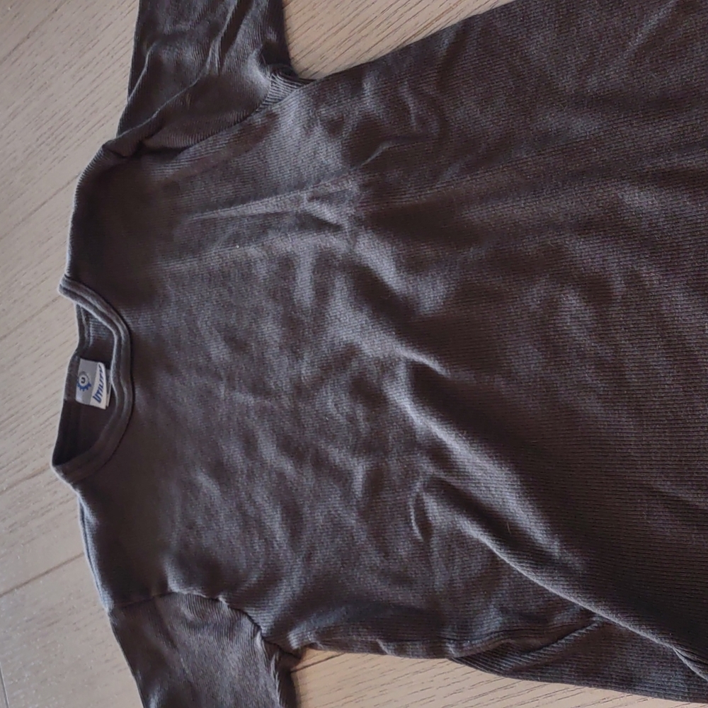 Short sleeve utility t-shirt.small